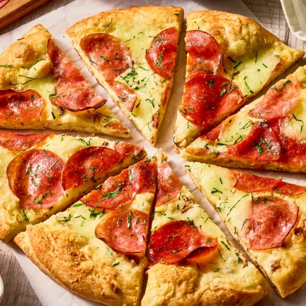 Garlic Pizza with Cheese & Pepperoni